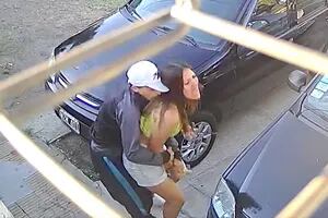 Una joven fue manoseada por un ladrón que le robó el celular cuando salía de su casa en La Matanza
