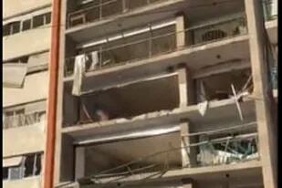 Uruguay: una impresionante explosión dejó varios pisos destrozados en un edificio de Punta Carretas