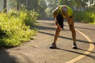 En los meses de verano la actividad física al aire libre está limitada en cuanto a los horarios, se recomienda que sea temprano o al final de la tarde para evitar el calor extremo