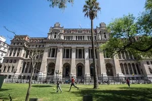 Fuerte rechazo del Colegio de Abogados de la Ciudad al proyecto para ampliar la Corte