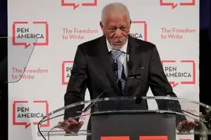 Morgan Freeman: "Me disculpo con quien se haya sentido incómodo o irrespetado"