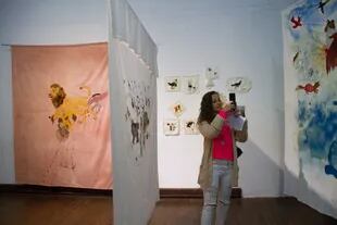 El segundo premio estatal del Concejo Municipal, por 200.000 pesos, fue para la artista Daniela Arnaudo de la galería Subsuelo de Rosario