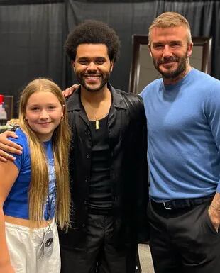 David Beckham y su hija posan con The Weeknd tras el show en Miami