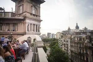 Bares en altura: las 10 mejores terrazas para redescubrir Buenos Aires