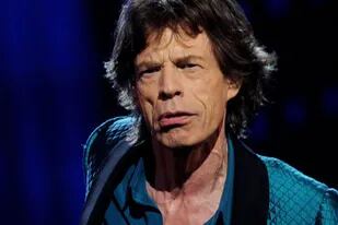 "Mucha fuerza": Mick Jagger dio positivo de Covid-19 y suspendió sus próximos shows