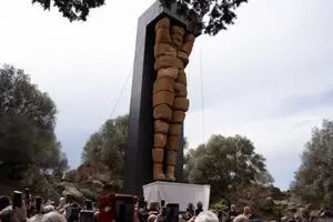Un grupo de arqueólogos recuperó la figura de un gigante griego que se creía perdido para siempre