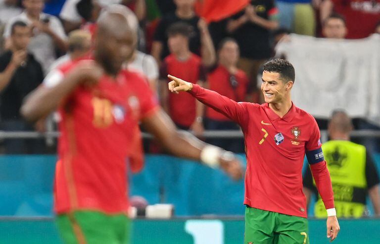 Eurocopa y una noche de locura: Cristiano Ronaldo igualó un récord  histórico y se clasificaron Francia, Alemania y Portugal - LA NACION