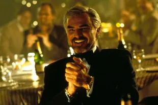 Burt Reynolds en Boogie Nights, el papel por el cual recibió una nominación al Oscar