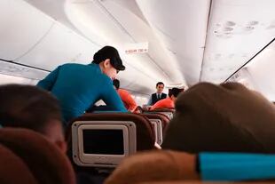 Las azafatas son quienes más pueden llegar a adquirir experiencias respecto a las preferencias de los pasajeros de un avión