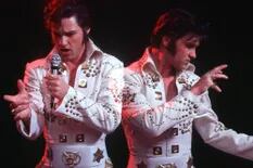 Más de 50 actores hicieron de Elvis en la pantalla, y hay 300 mil imitadores en el mundo: pero el trono tiene dueño