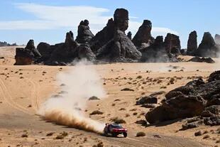 Sébastien Loeb y Fabian Lurquin en el BRX Prodrive Hunter T1 + del Bahrain Raid Xtreme Team durante la Etapa 1B del Rally Dakar 2022 alrededor de Hail
