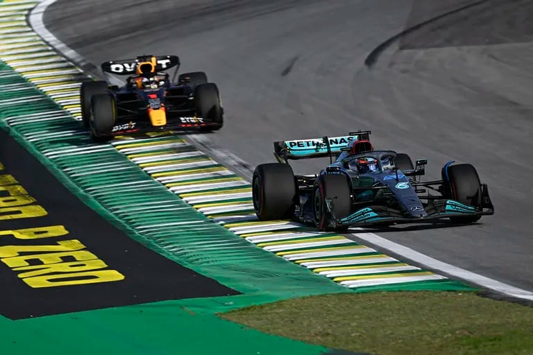 Fórmula 1 Gran Premio de San Pablo Interlagos carrera sprint Russell Mercedes Lewis