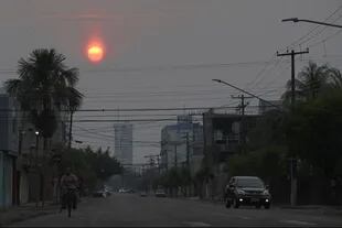 Los habitantes de Porto Velho conviven con una densa capa de humo
