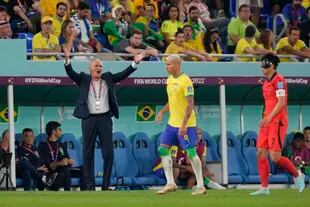 El entrenador brasileño Tite, en el partido entre Brasil y Corea del Sur