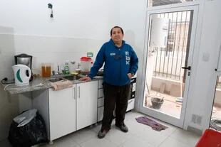 Pablo Gamarra, otro de los vecinos que se mudó a las nuevas viviendas de la villa Rodrigo Bueno, en Costanera Sur.