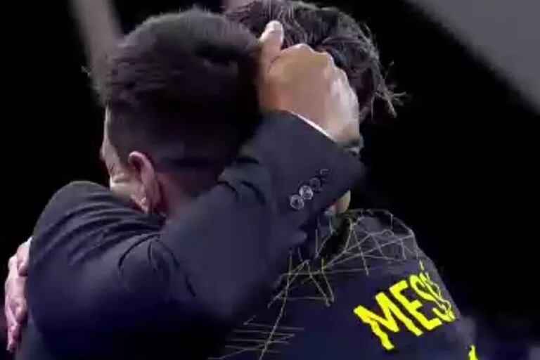 Así fue el sentido del abrazo entre Lionel Messi y Marcelo Gallardo