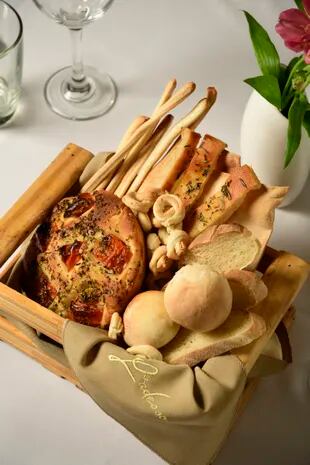 Todo en L'Adesso es hecho a la usanza italiana, incluso los panes.