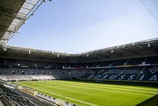 Con el regreso de la Bundesliga, el estadio del Monchengladbach estará poblado de otro tipo de hinchas.