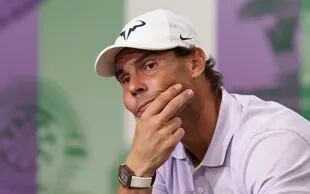Rafael Nadal anunció su retiro de Wimbledon en una conferencia de prensa, horas antes de su partido ante Nick Kyrgios