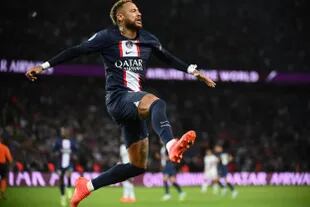Neymar, en duda para el partido de este miércoles, marcó el único gol en el último clásico