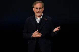 La nueva serie de Spielberg solo estará disponible después de la puesta del sol