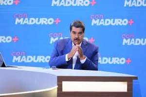 Maduro anuncia una “acción defensiva” en el Atlántico ante la llegada de un buque británico