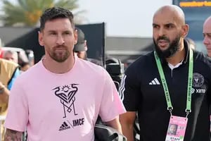 El guardaespaldas de Messi mostró cómo pasa sus vacaciones y todos advirtieron un particular detalle