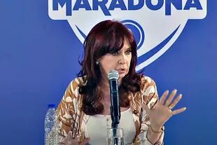 Cristina Kirchner durante la inauguración del polideportivo Diego Armando Maradona en Avellaneda