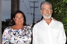 Pierce Brosnan y su mujer disfrutaron de una cena romántica en Los Ángeles