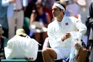 Las acciones de Nike caen luego de que Federer apareciera con ropa Uniqlo