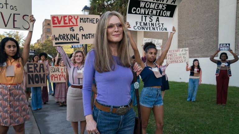 Julianne Moore también interpretó a Gloria Steinem en el cine