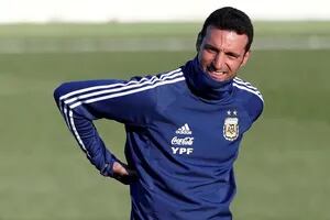 Entrevista: Scaloni, del "click" que le hizo Tabárez al fin del "Messi comodín"
