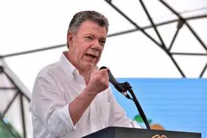 Tras varios atentados en Colombia, Santos congeló el diálogo de paz con el ELN