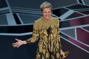 Frances McDormand celebra su segundo Oscar