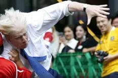 De tumbar a un chico jugando al rugby a recomendar Peppa Pig: los videos más insólitos de Boris Johnson