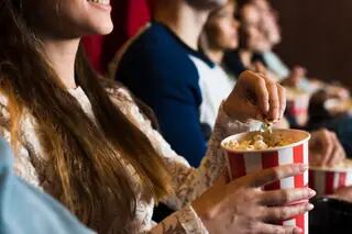 Cuáles son los mejores asientos en el cine, según la Inteligencia Artificial