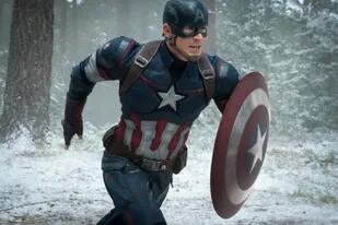 Chris Evans pudo llevar al cine las características que hicieron del Capitán América un gran personaje de historieta. Su gran idealismo y convicción de luchar no por la justicia, sino por sus propios principios, lo convirtieron en el corazón del universo Marvel en el cine.