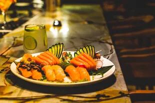 El sushi es una de las especialidades de Unido en Puertos en Escobar