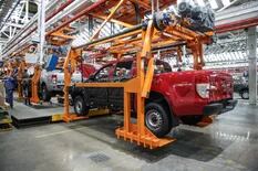 Toyota y Ford retoman la producción tras el acuerdo por los neumáticos
