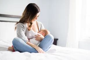 La oxitocina interviene en el vínculo madre e hijo