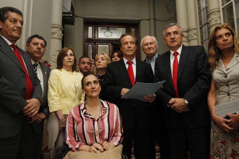 Senadores de todos los bloques de la oposición sellaron un compromiso por la Corte