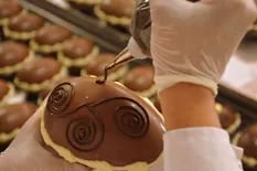 Pascuas. Le buscan destino a 25 toneladas de chocolate de Bariloche