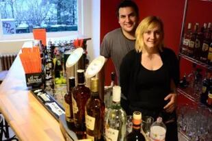 Orgulloso de su negocio en Berlín: Sugar tapas bar una vez inaugurado en el 2013. 