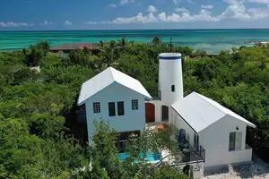 La razón por la que los turistas que alquilan esta cabaña en Bahamas se quedan con la boca abierta