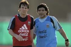Rompió el silencio. El mensaje de Messi para Maradona tras la operación