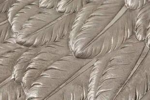 Detalle de alas de plata del siglo XIX, aportadas por el Museo Isaac Fernández Blanco