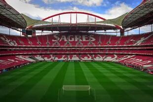 El Estadio da Luz será una de las sedes de la etapa final de la Champions League
