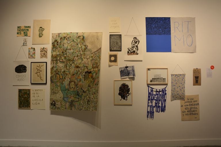 La obra ganadora de la 2ª Bienal Nacional de Dibujo, "Azul", es del cordobés Lucas Di Pascuale