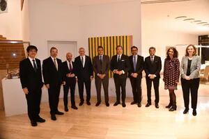 Massa se reunió con los embajadores del G7 y se perfila una renegociación con el Club de París