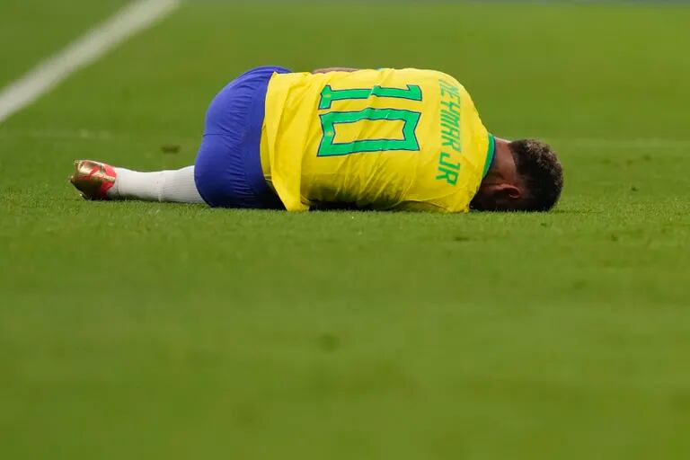 El último informe médico sobre Neymar aumenta la sospecha y la preocupación en Brasil
